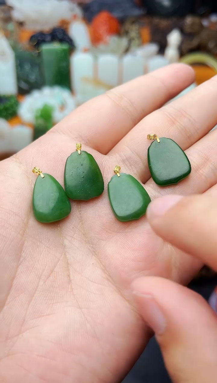 【闪购商品】和田玉颈饰18K金镶嵌吊坠  多样性拍一发一01