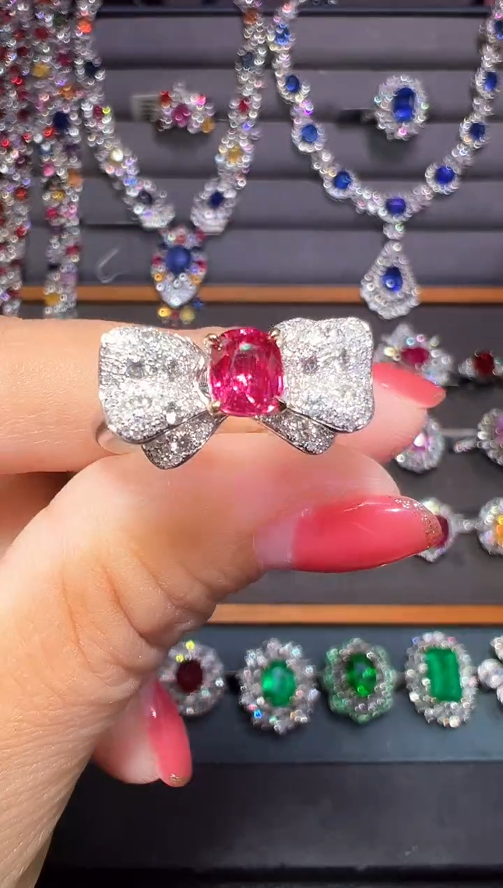 18K金镶嵌戒指红宝石1.06ct/AIGS/无烧鸽血红