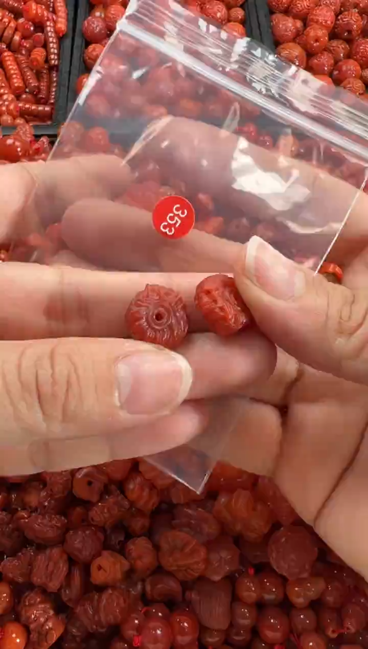 【闪购商品】南红玛瑙颈饰未镶嵌1