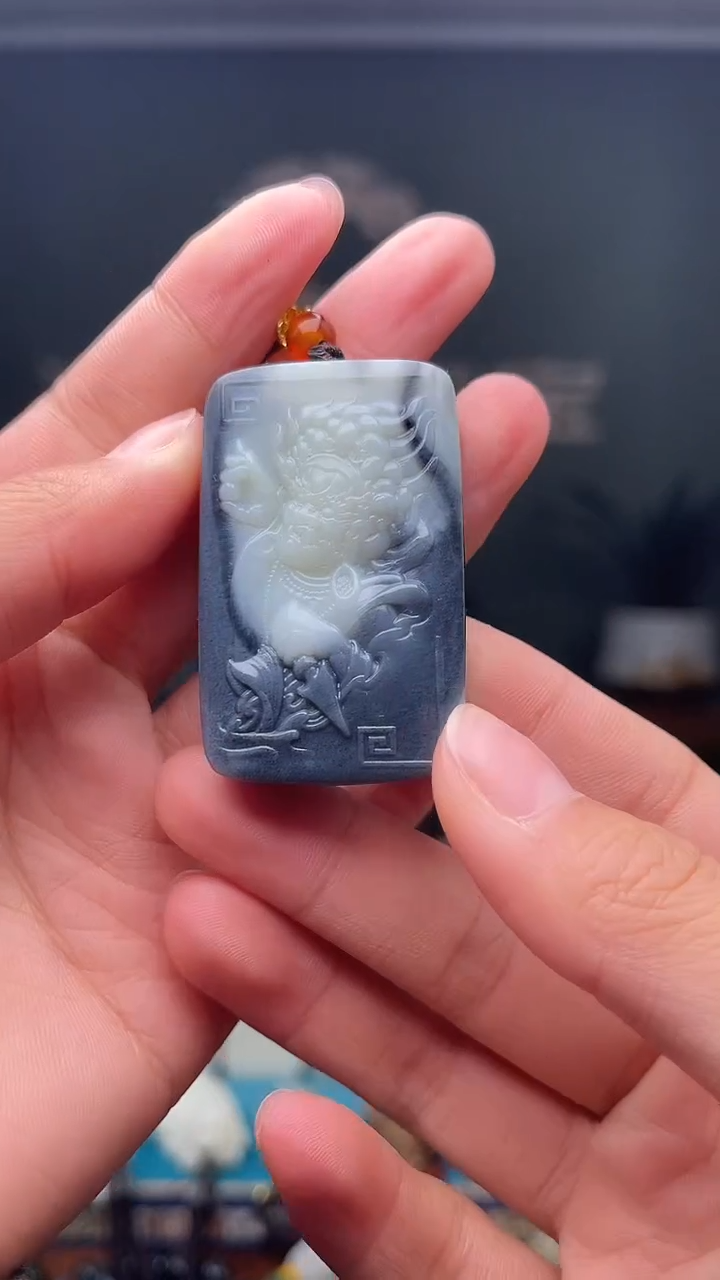 未镶嵌和田玉挂件1