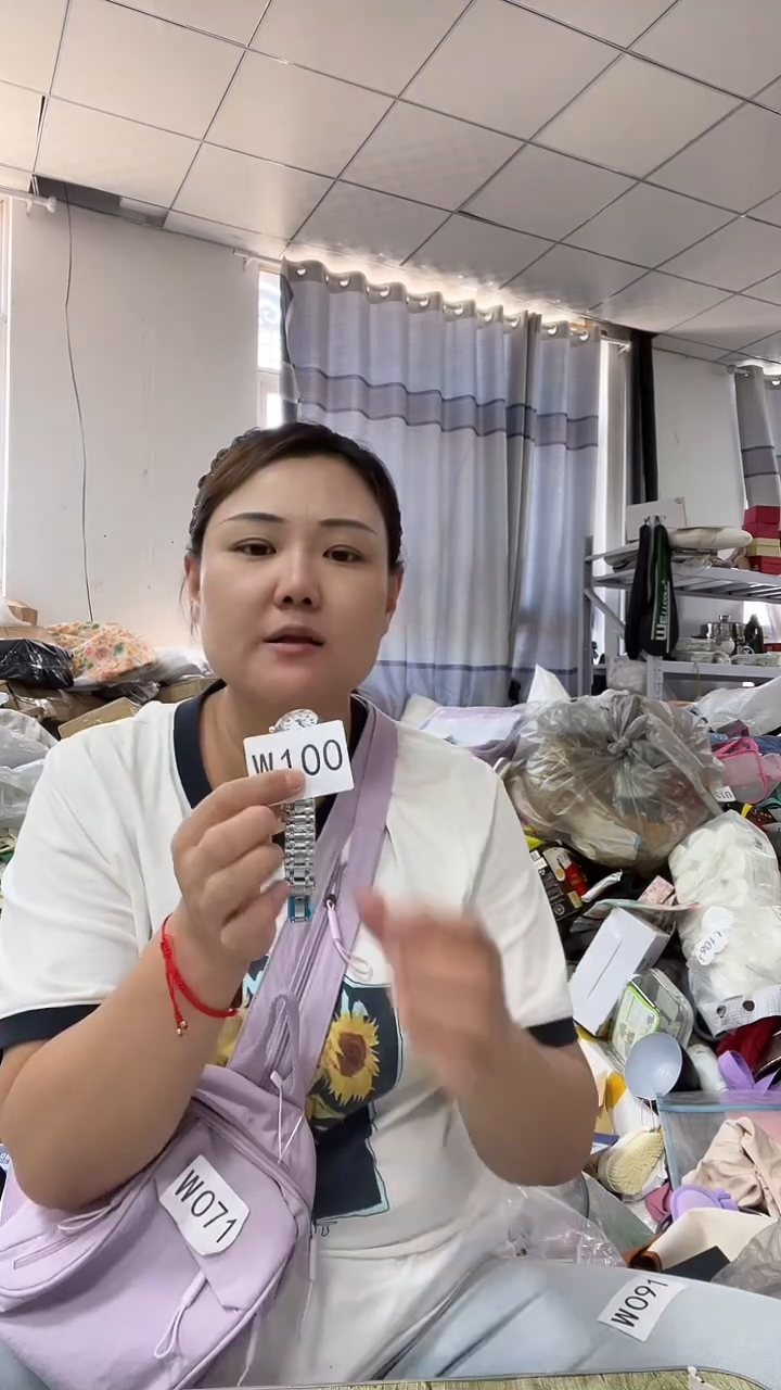 塑料时尚流行看图拍商品如下100手表