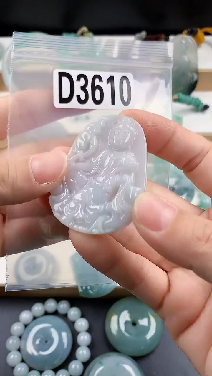 颈饰未镶嵌翡翠天然翡翠吊坠挂件