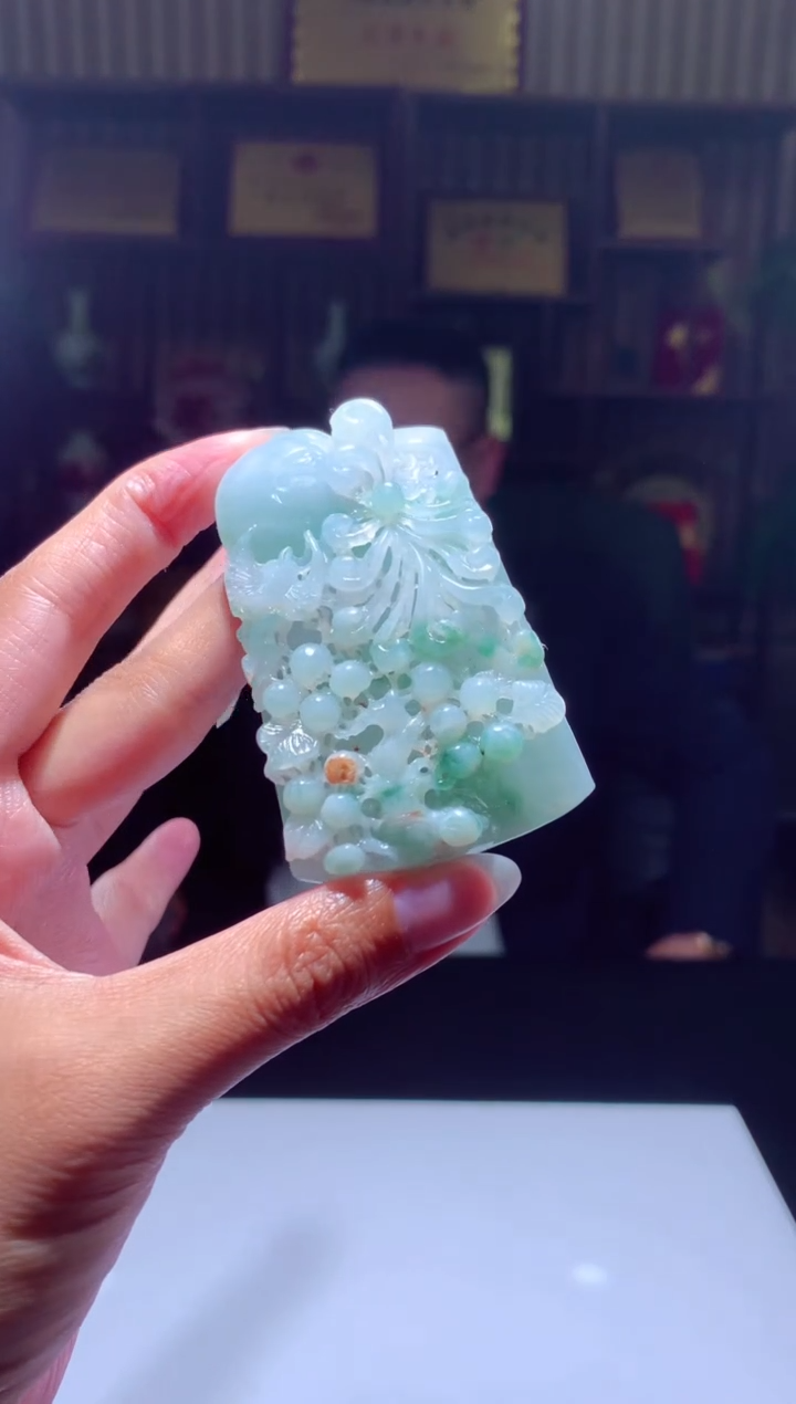 【闪购商品】定制翡翠未镶嵌挂件发货（拍一发一）