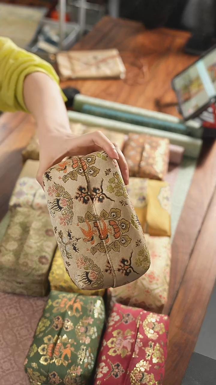 【闪购商品】纸巾盒···········