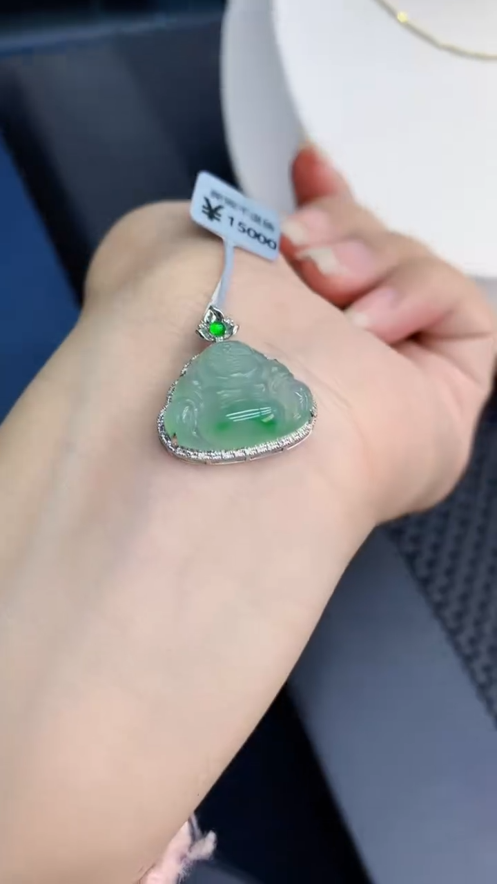 【闪购商品】翡翠颈饰18K金镶嵌            8