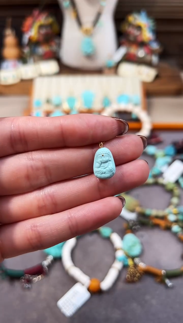 18K金镶嵌绿松石提溜嘟嘟嘴宝宝佛