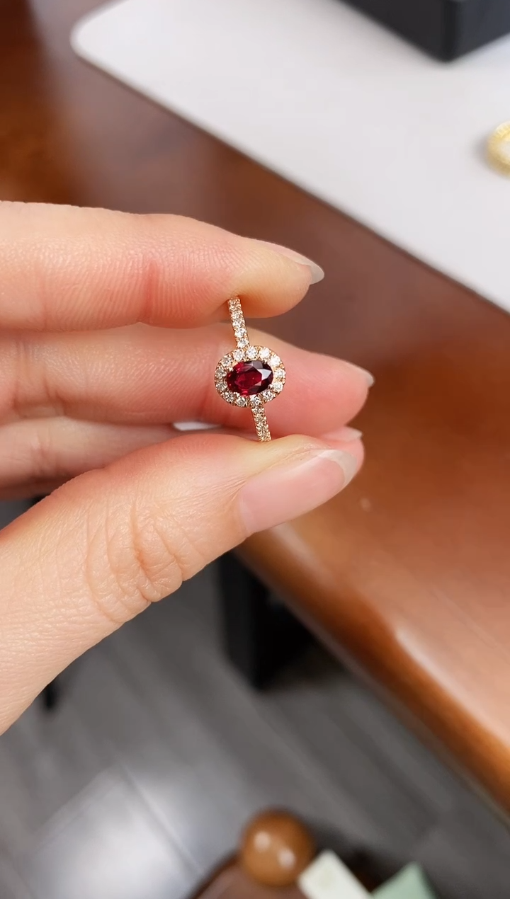 【闪购商品】红宝石戒指18K金镶嵌主石47分