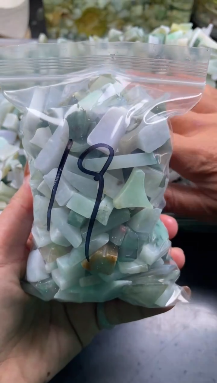 配石翡翠天然翡翠小号500克19