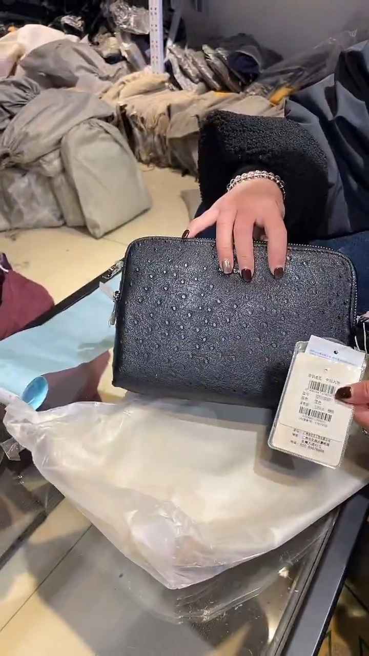 头层牛皮820品牌男包清货中（不要卡单，理性消费）