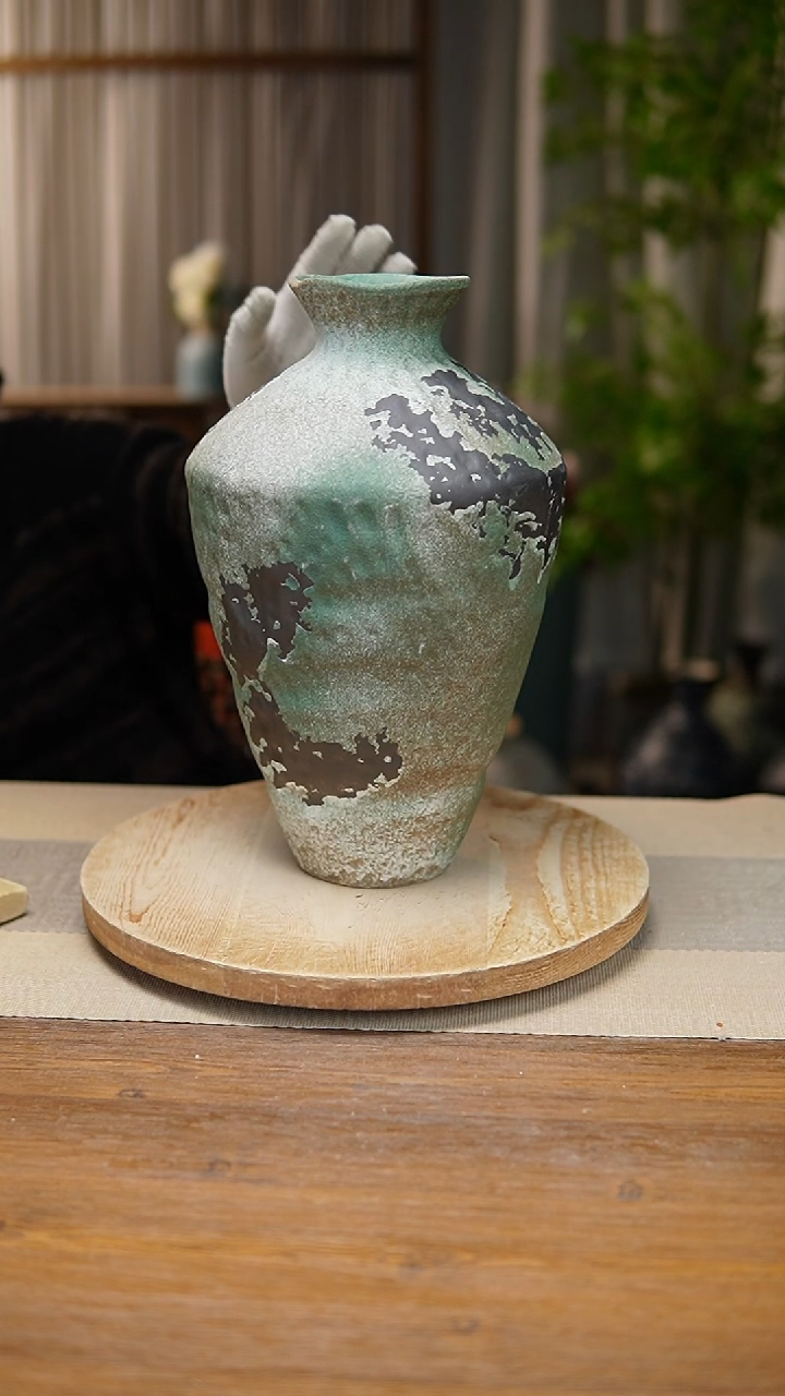 【闪购商品】陶瓷花器诧寂复古绿高脚