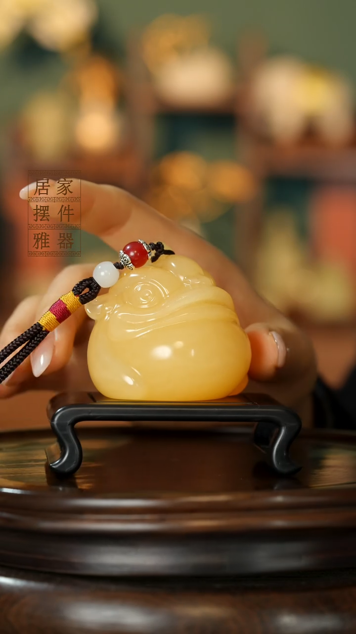 玉《三足金蟾》摆件
