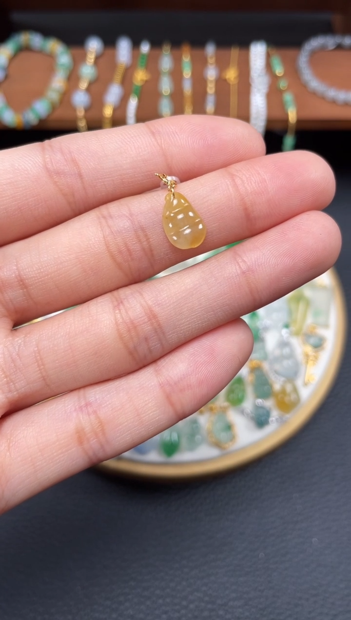 【闪购商品】翡翠吊坠(不含链)18K金镶嵌一个  JK124