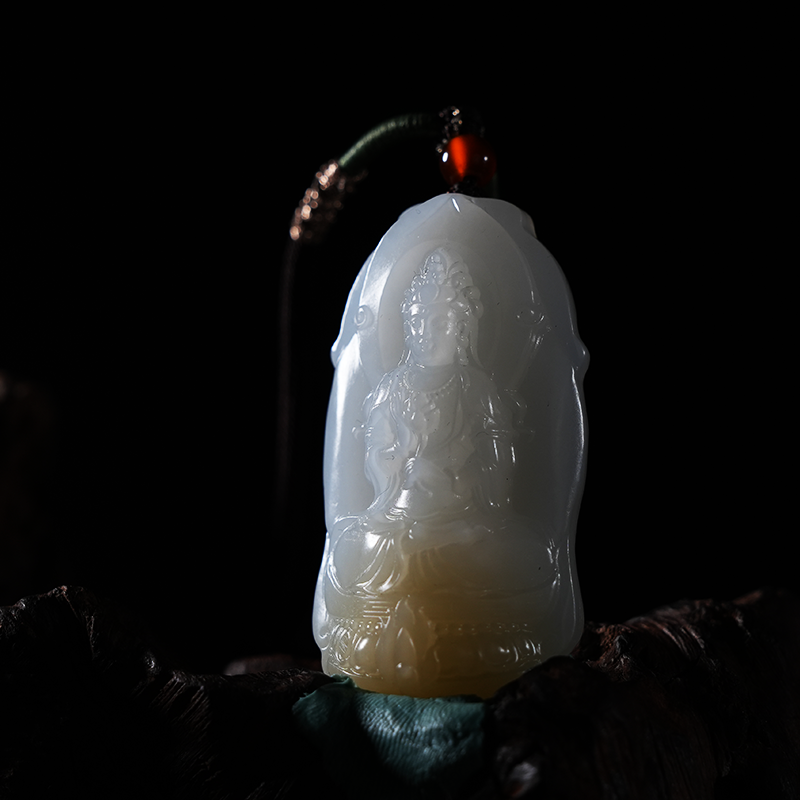 lot29 和田玉糖白观音吊坠/QG51229-186339 保利山东