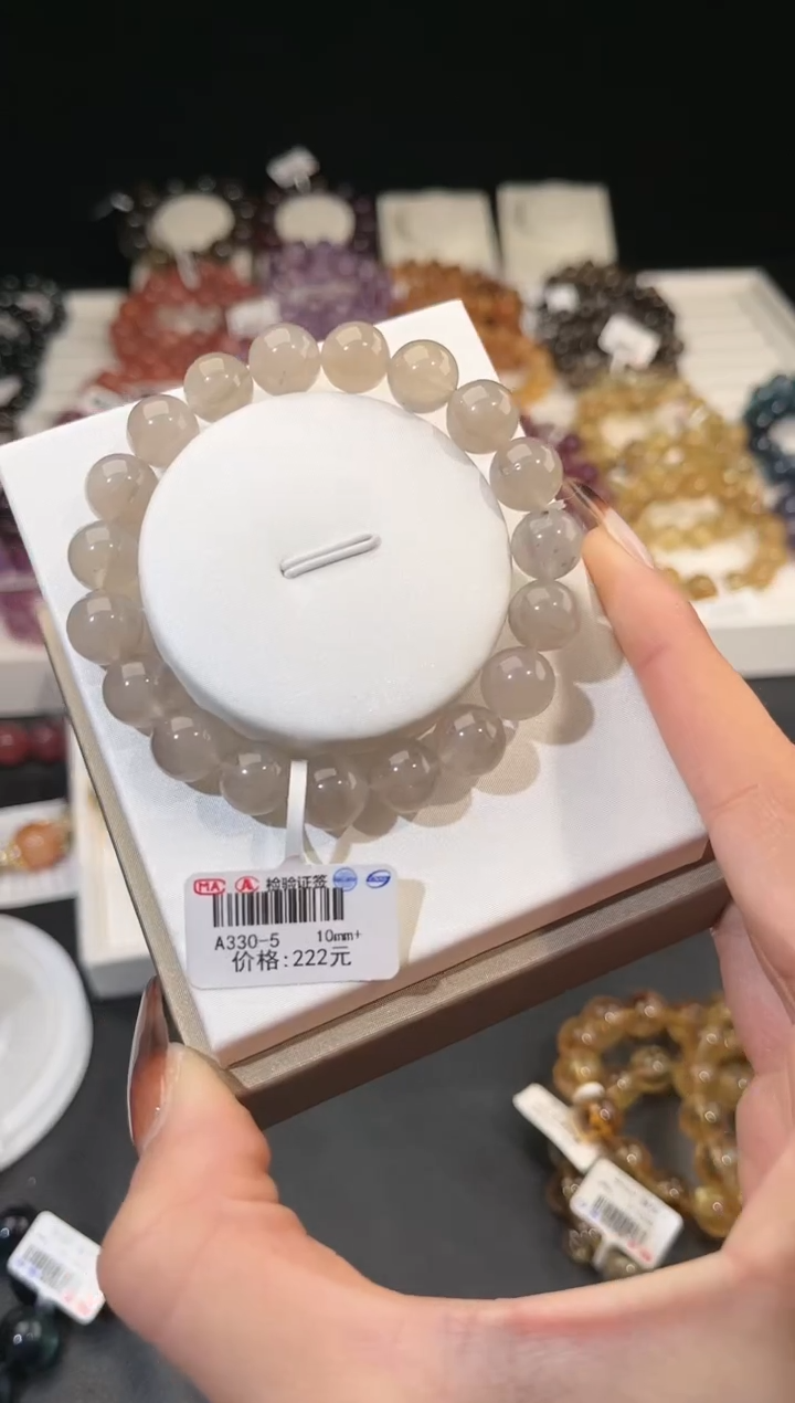 【闪购商品】水晶手链未镶嵌多样性发一灰兔毛