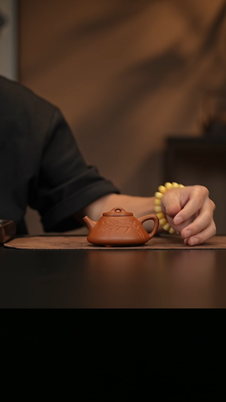 允禾斋 紫砂壶  子冶 降坡