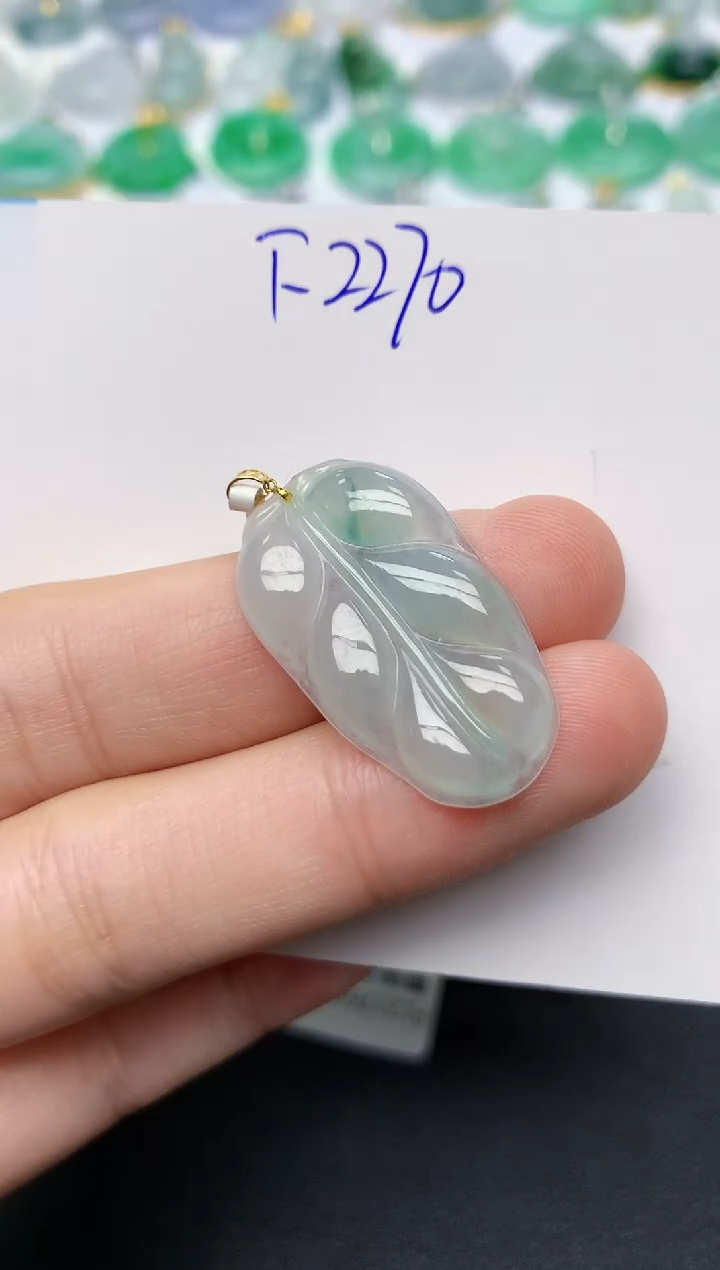 颈饰18K金镶嵌翡翠天然缅甸A货翡翠百元以上9元证书费自理