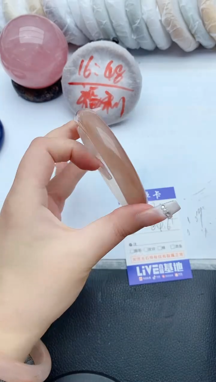 【闪购商品】石英质玉手镯未镶嵌349+63/64