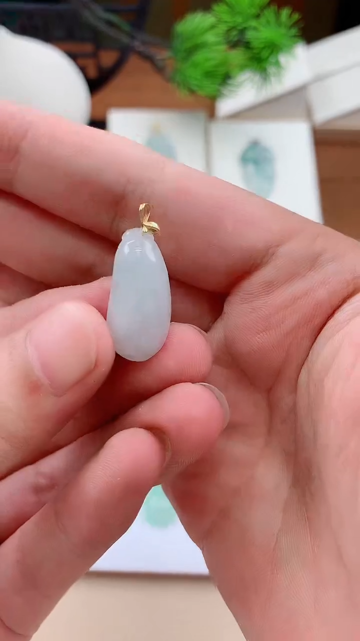 翡翠未镶嵌颈饰天然A货翡翠