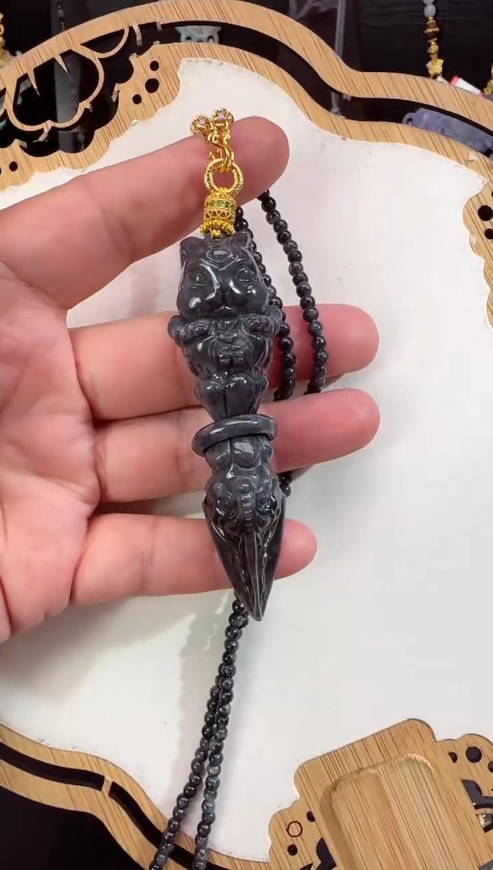 【闪购商品】翡翠挂件未镶嵌拍照