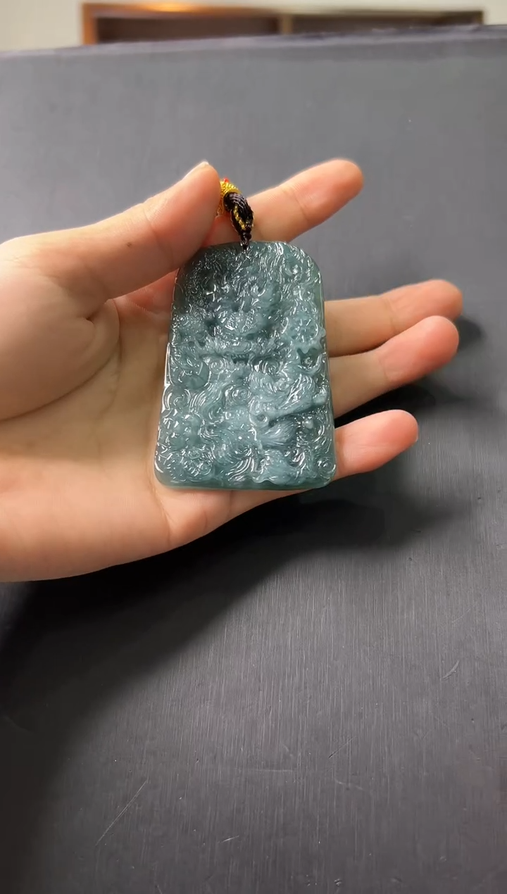 翡翠未镶嵌颈饰龙牌-581263