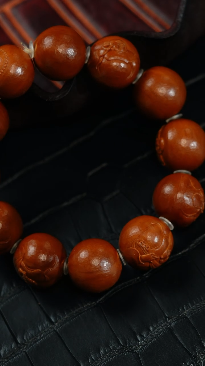 【闪购商品】橄榄核手串/手链正圆弥勒