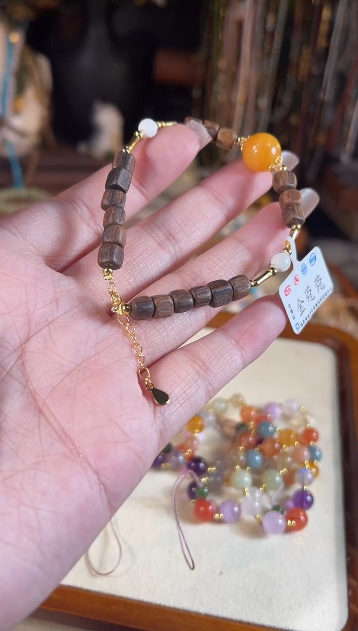 【闪购商品】蜜蜡手链未镶嵌多样性发货其一