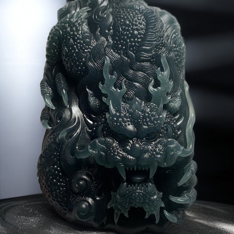 天然翡翠霸气立体龙牌