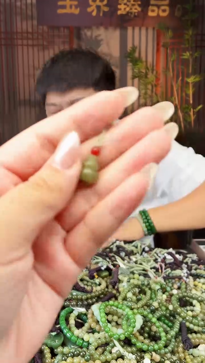 颈饰未镶嵌和田玉多样性发货拍一发一