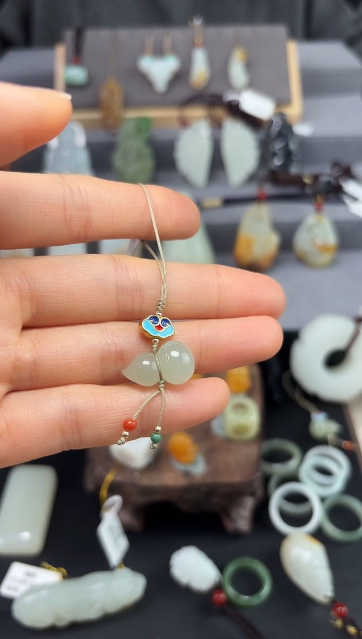 【闪购商品】和田玉颈饰未镶嵌葫芦