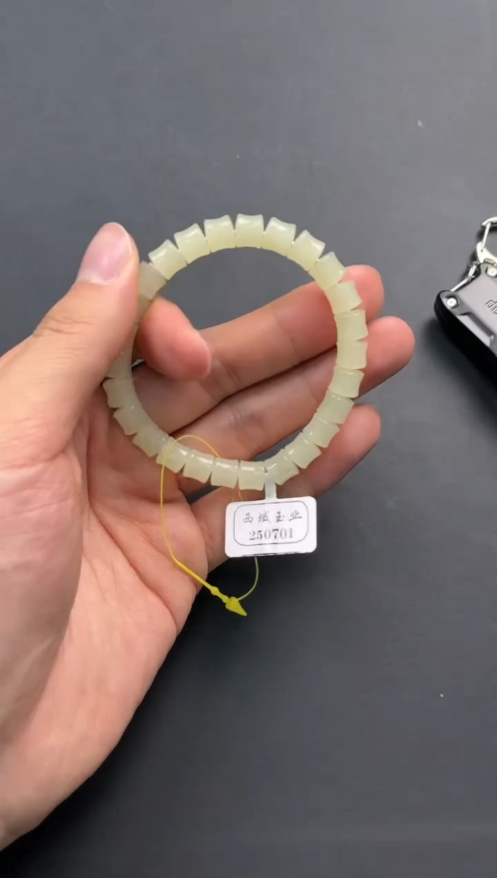 未镶嵌手串和田玉若羌黄口竹节手串卡8微色差