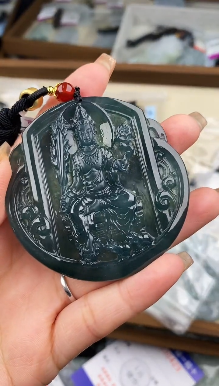 【闪购商品】翡翠颈饰未镶嵌  天然翡翠，一物一图