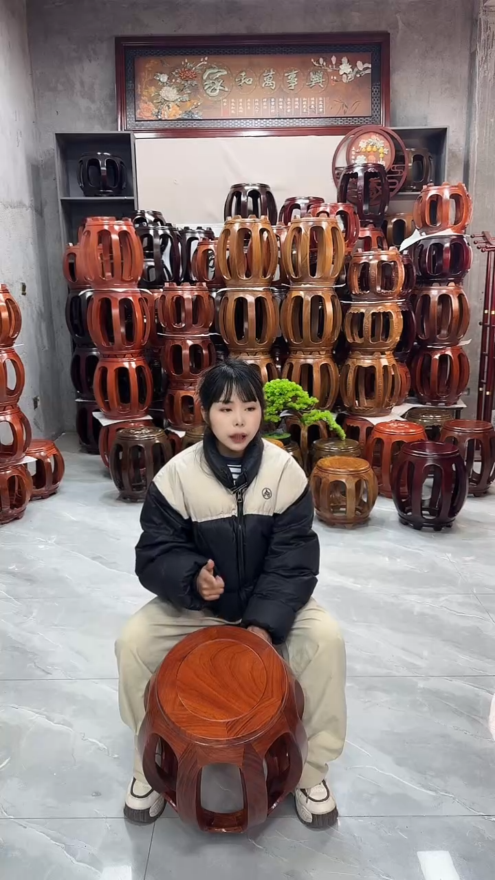 【闪购商品】花梨木类家具花梨色大号鼓凳一对