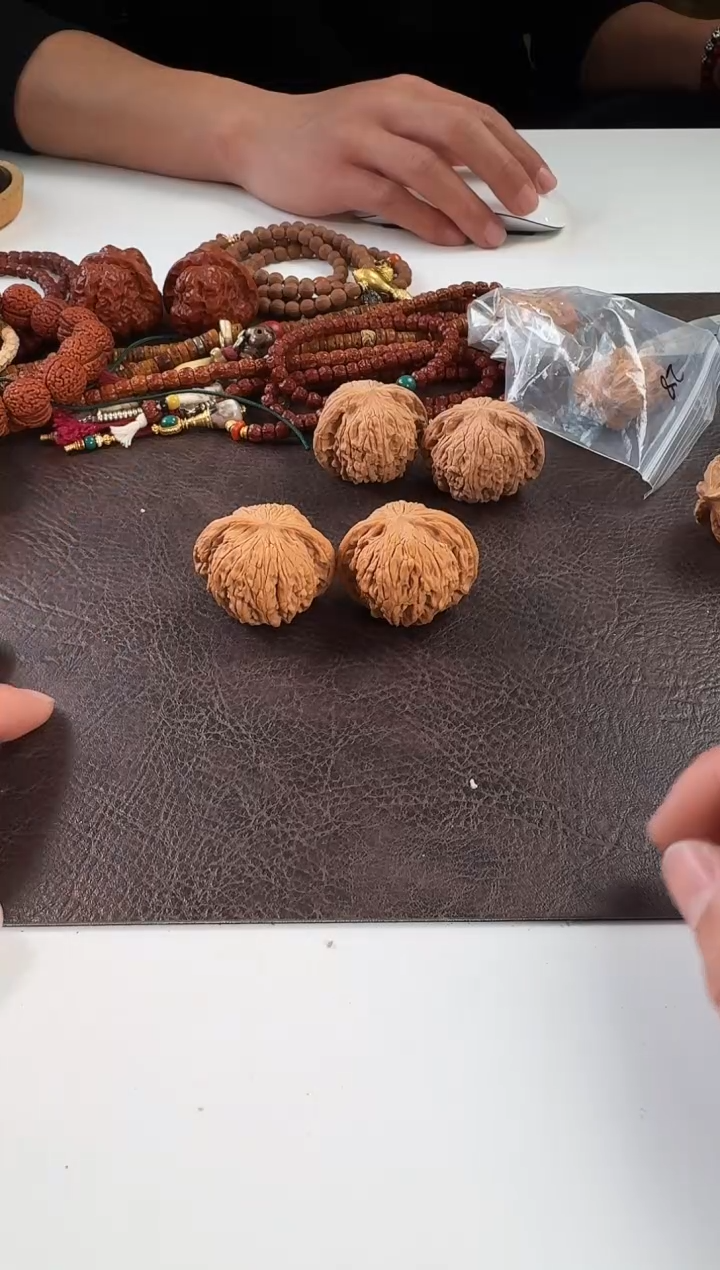 【闪购商品】文玩核桃把件-37-38mm-山地磨盘-发其中一对