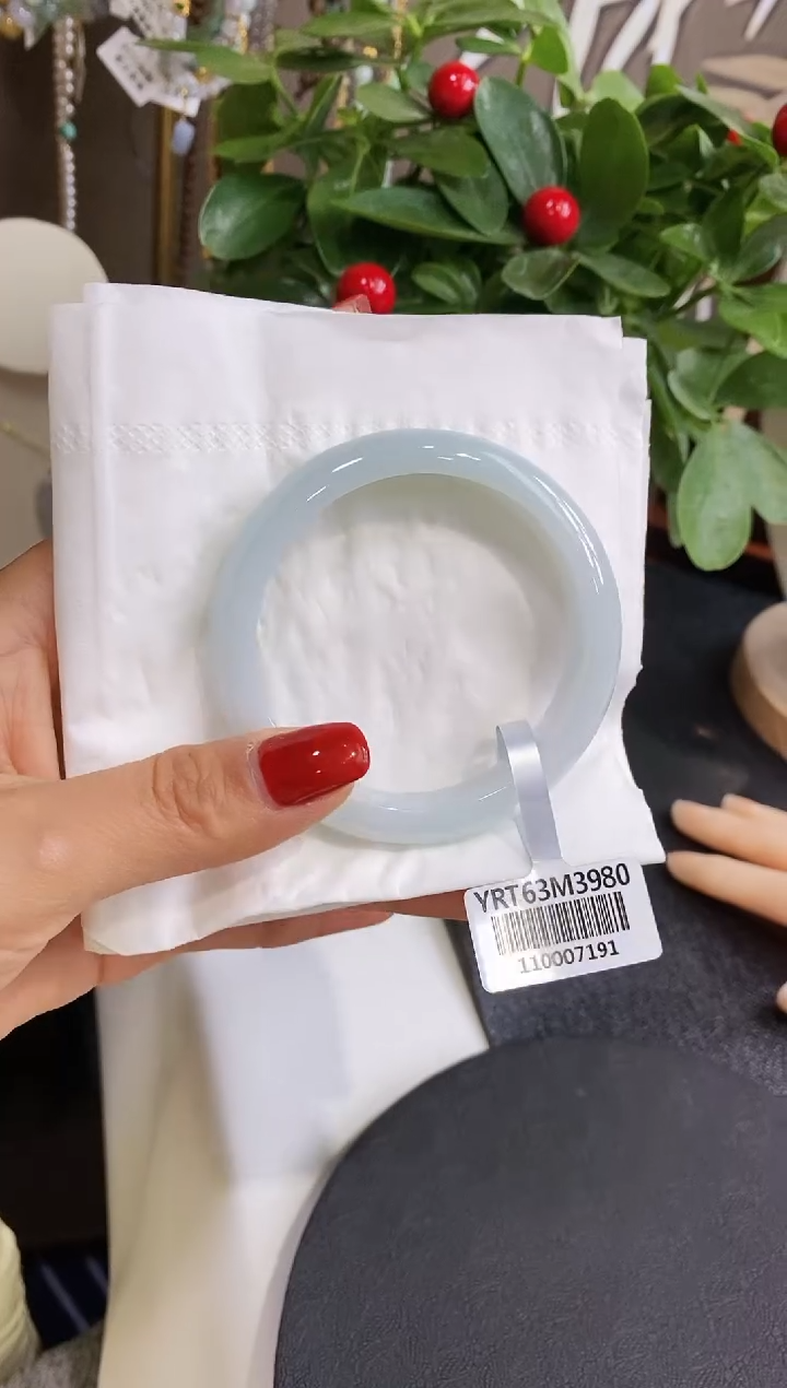 【闪购商品】翡翠手镯未镶嵌121圈口55.7/12.3*7.2