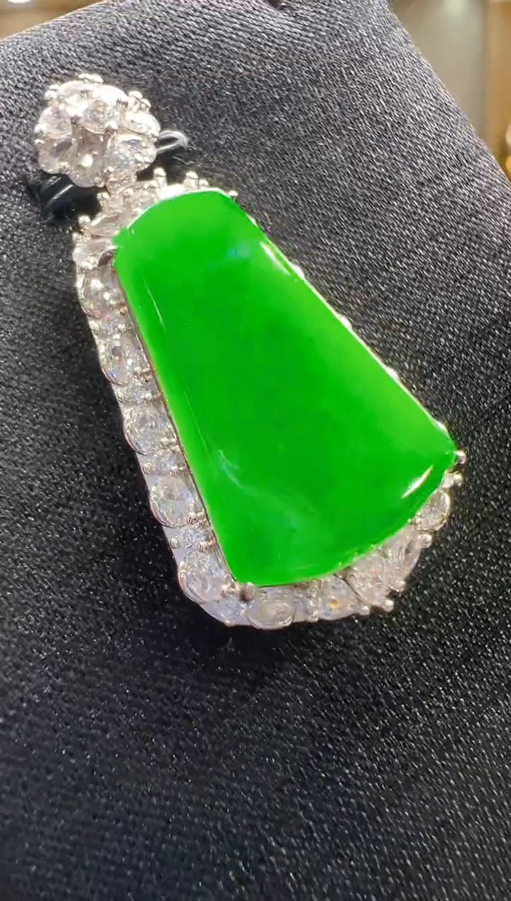 吊坠(不含链)未镶嵌翡翠天然A货翡翠多样性发一