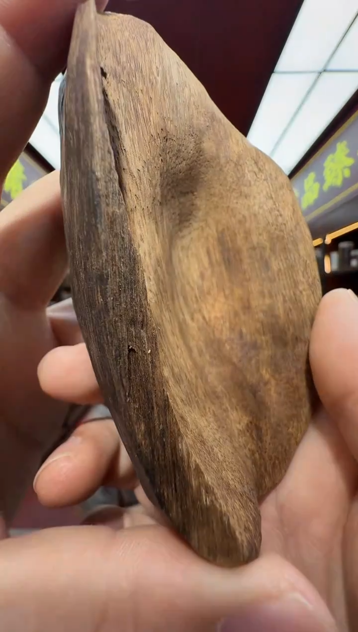 沉香吊坠多样性发一