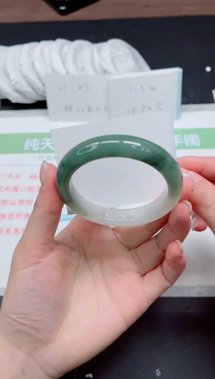 【闪购商品】石英质玉手镯未镶嵌K304-56