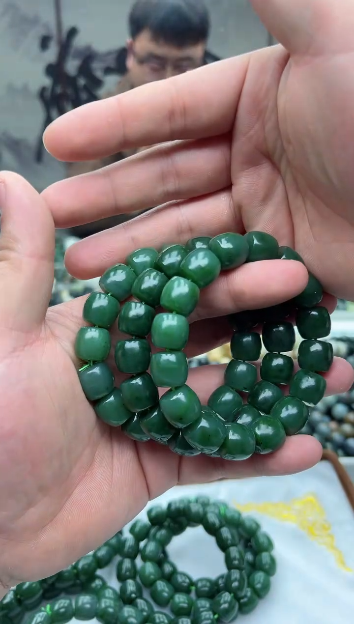 【闪购商品】和田玉手链未镶嵌碧玉14拍一发一，多样性发货