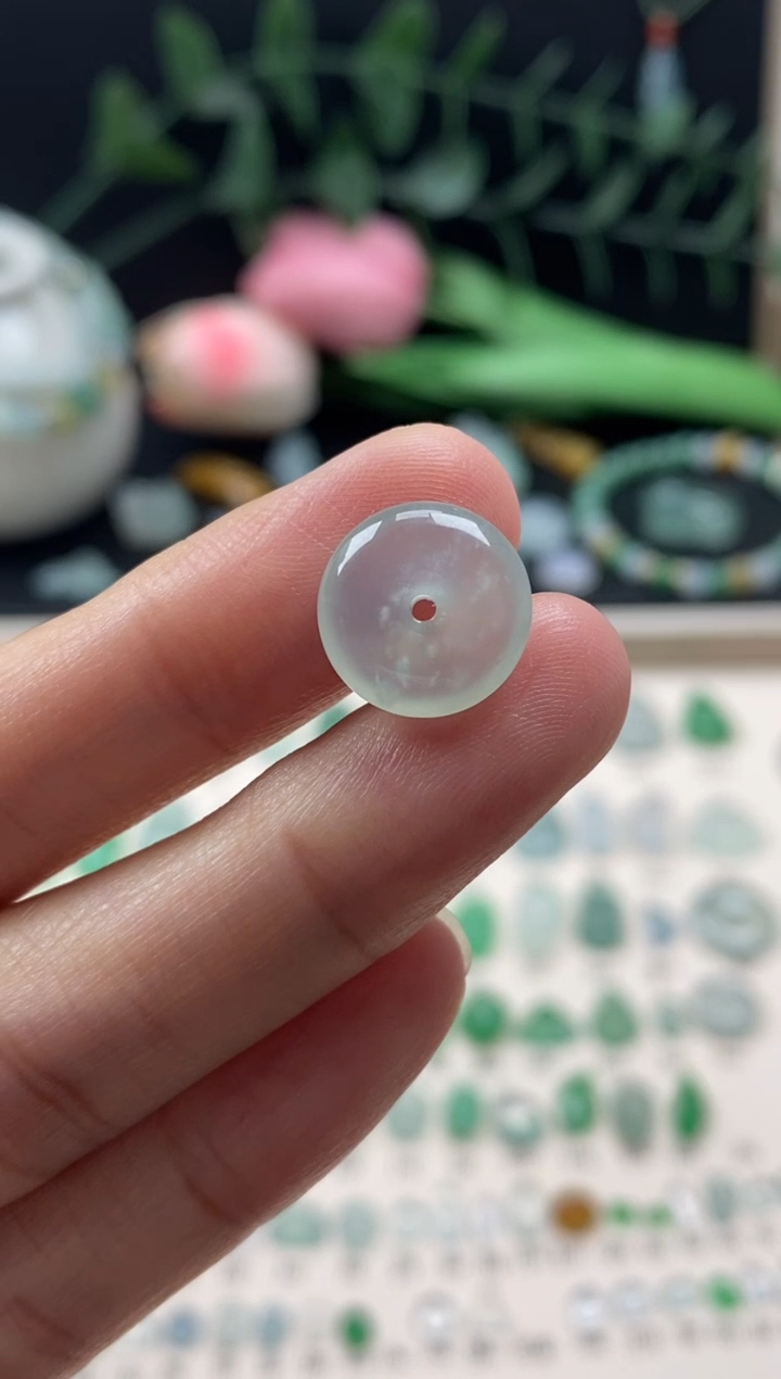 【闪购商品】翡翠颈饰未镶嵌翡翠冰晴平安扣