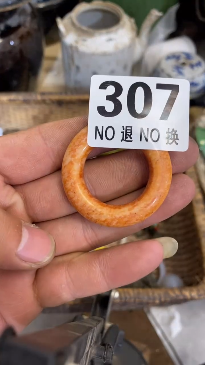 冬**声家居饰品摆件一个