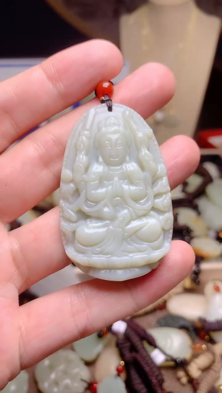 和田玉未镶嵌颈饰1