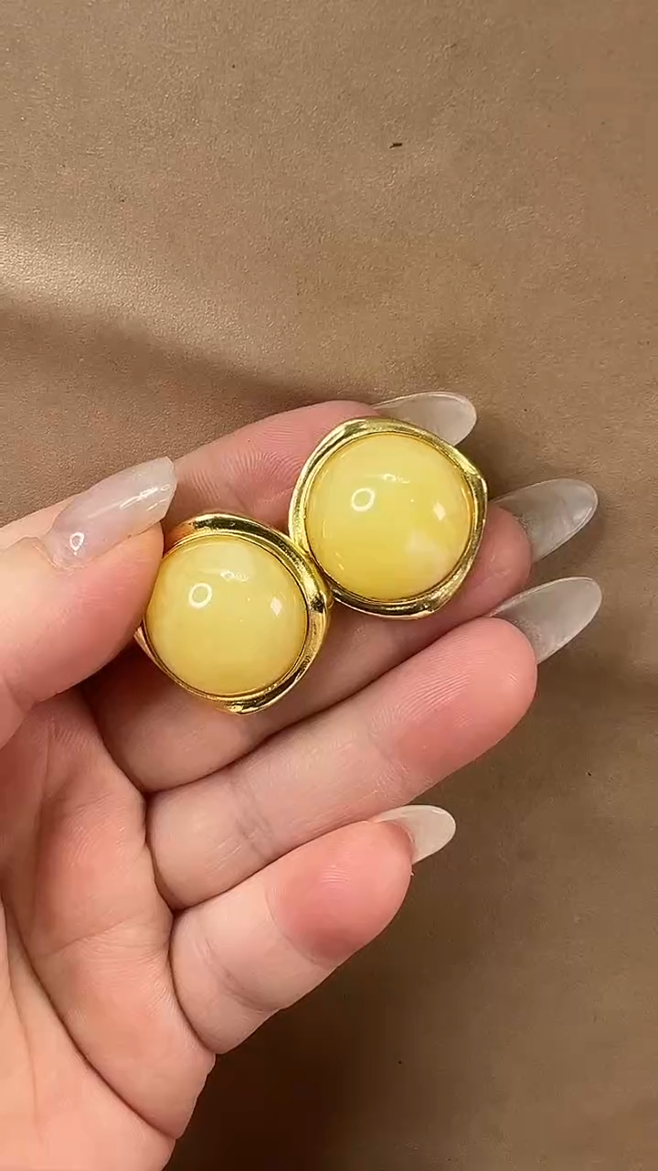 琥珀颈饰未镶嵌耳环