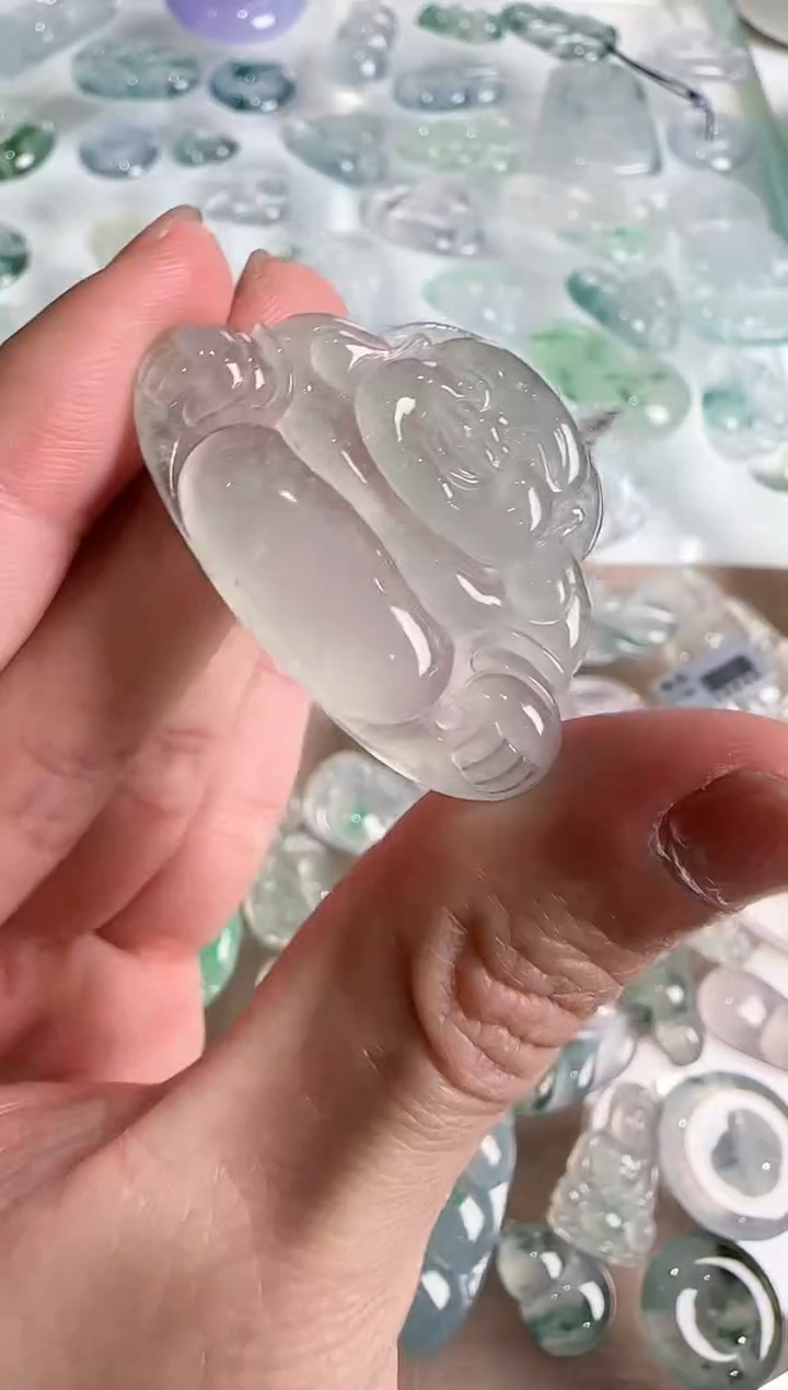 【闪购商品】翡翠吊坠(不含链)未镶嵌··