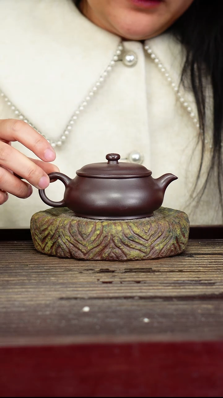 宜兴原矿紫砂壶茶壶宜兴原矿紫砂壶茶壶150C