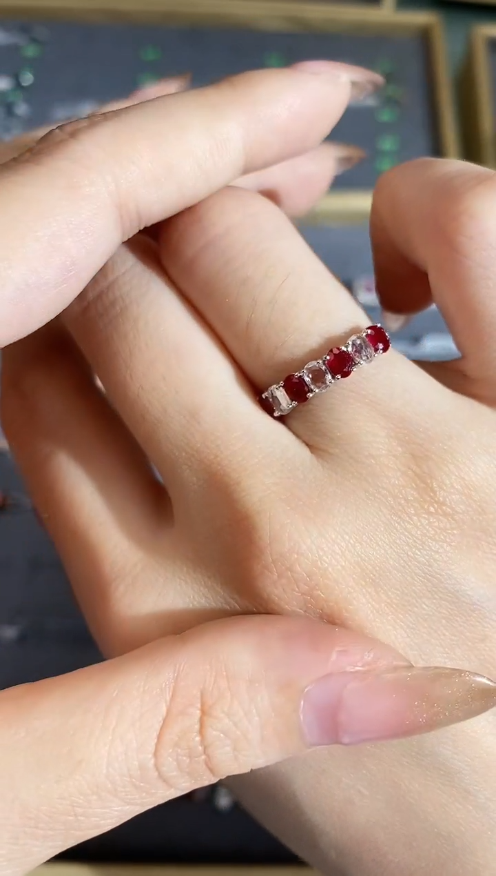 【闪购商品】红宝石戒指18K金镶嵌戒指