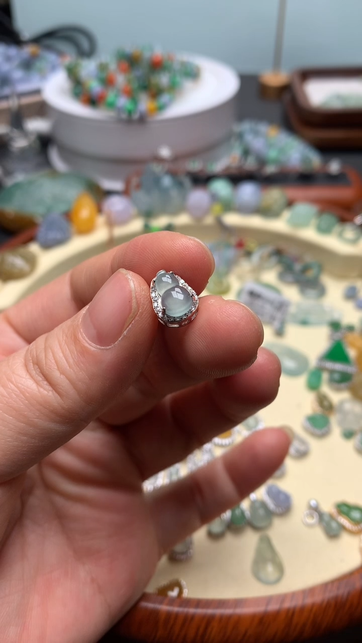 【闪购商品】翡翠颈饰银S925镶嵌翡翠镶嵌葫芦