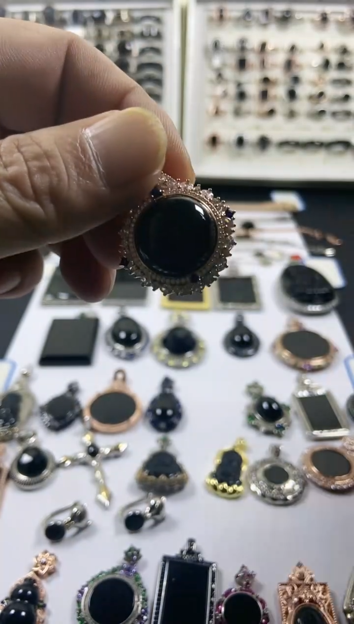 吊坠(赠链)银S925镶嵌翡翠蛋面