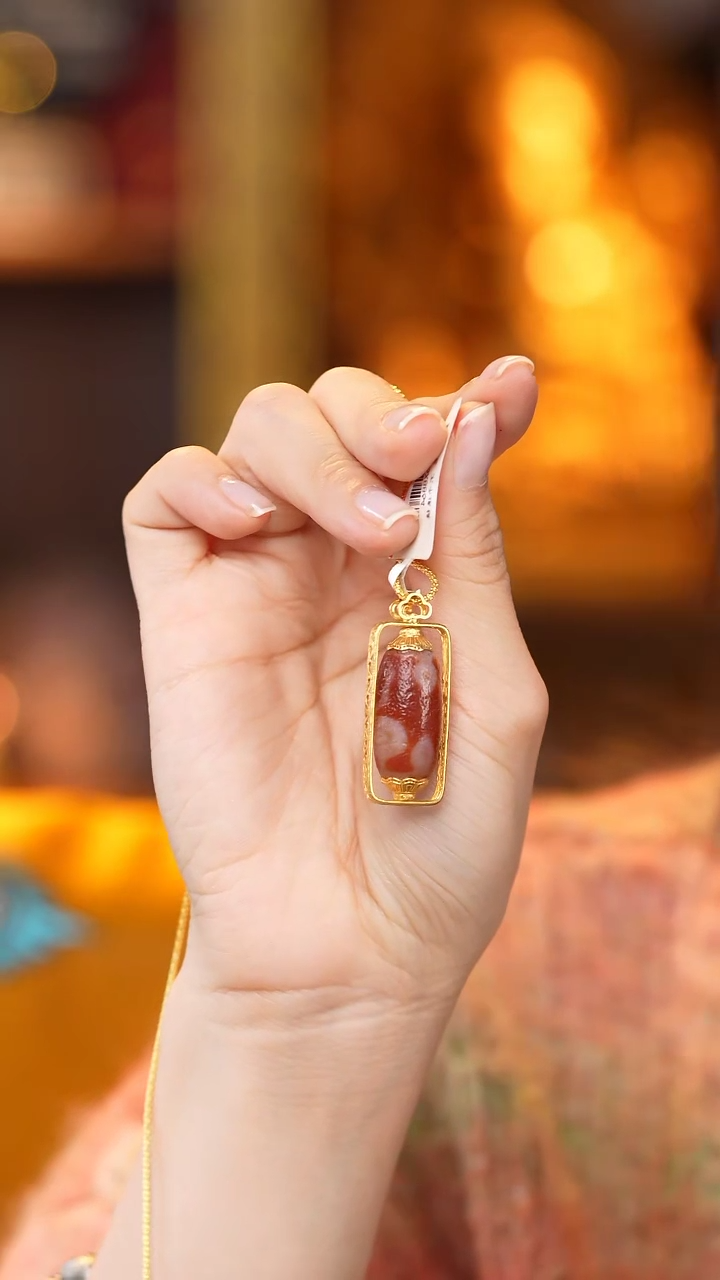 【闪购商品】玛瑙/玉髓颈饰18K金镶嵌Z27771f螺锁骨链