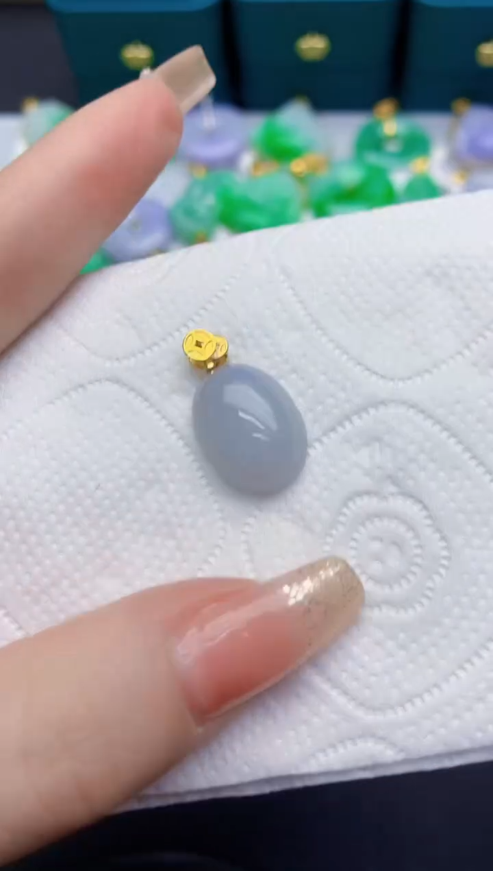 颈饰未镶嵌翡翠缅甸天然翡翠A货