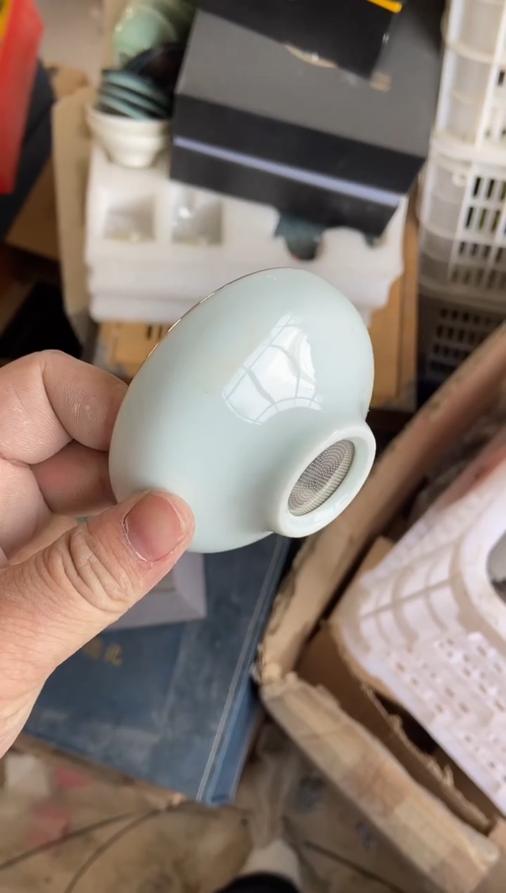 无运费险有瑕疵的摄影的产品有使用过的痕迹有点脏介意勿拍